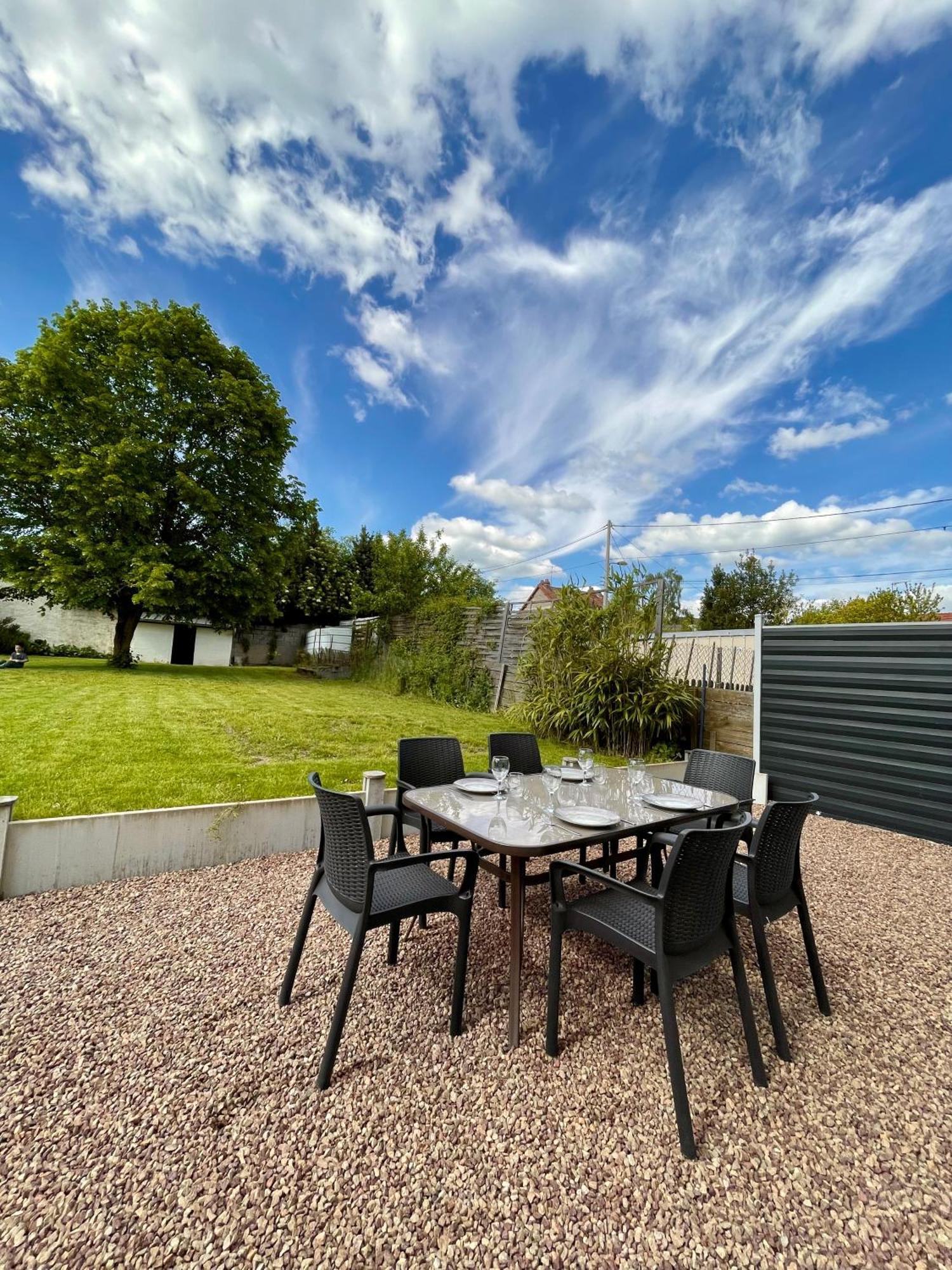 La Providence Proche Gare Primo Conciergerie Apartment เนอแวร์ ภายนอก รูปภาพ